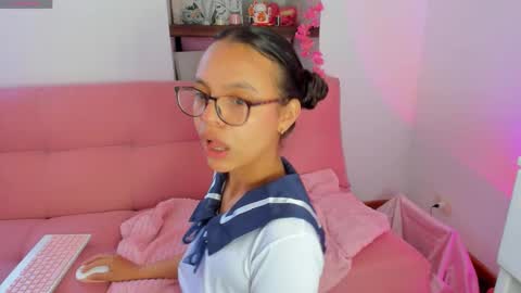 Snapshot of danessacronin chatting on 02/18/26, 10:39 Danesa online show from 02/18/26, 10:39