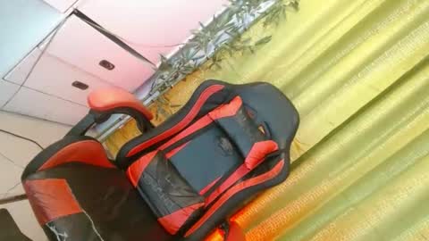 Snapshot of dangerouscock69_nica chatting on 12/02/24, 04:09 Nica online show from 12/02/24, 04:09