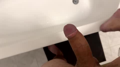 Snapshot of dani2233344543747 chatting on 01/16/25, 08:36 dani2233344543747 online show from 01/16/25, 08:36