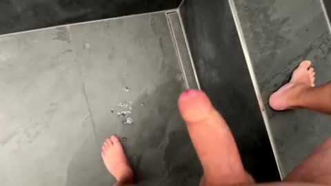 Snapshot of dani2233344543747 chatting on 11/22/25, 08:30 dani2233344543747 online show from 11/22/25, 08:30