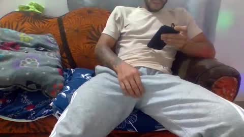 Snapshot of dani9821569006 chatting on 09/21/25, 02:40 dani9821569006 online show from 09/21/25, 02:40