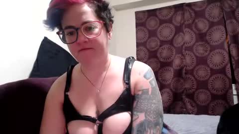 Snapshot of dani_alaska chatting on 01/13/25, 05:33 Dani online show from 01/13/25, 05:33