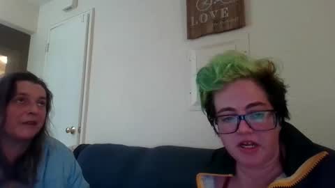 Snapshot of dani_alaska chatting on 02/23/25, 07:44 Dani online show from 02/23/25, 07:44