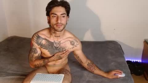 Snapshot of dani_angel_ chatting on 12/27/24, 06:42 Dani online show from 12/27/24, 06:42