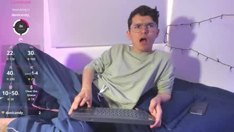 dani_angel_dark online show from 12/14/25, 09:30