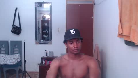 Snapshot of dani_browx chatting on 12/14/25, 06:34 dani_browx online show from 12/14/25, 06:34