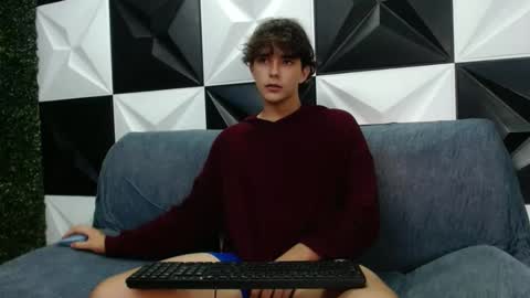 Snapshot of dani_cumboy chatting on 12/11/24, 01:58 dani_cumboy online show from 12/11/24, 01:58