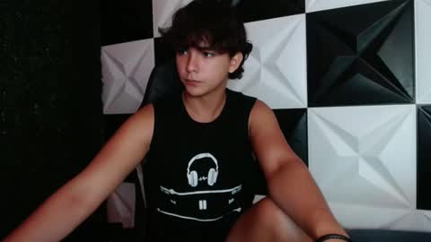 Snapshot of dani_cumboy chatting on 12/28/24, 02:22 dani_cumboy online show from 12/28/24, 02:22