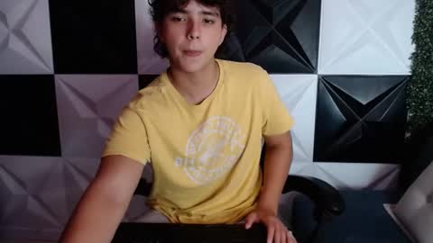 Snapshot of dani_cumboy chatting on 01/05/25, 04:36 dani_cumboy online show from 01/05/25, 04:36