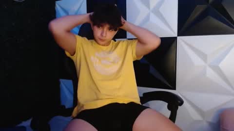 Snapshot of dani_cumboy chatting on 02/27/25, 04:31 dani_cumboy online show from 02/27/25, 04:31