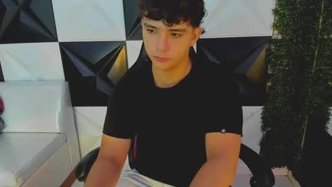 Snapshot of dani_cumboy chatting on 09/20/25, 01:23 dani_cumboy online show from 09/20/25, 01:23
