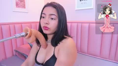 Snapshot of dani_garciaa chatting on 06/23/26, 11:30 Daniela G online show from 06/23/26, 11:30