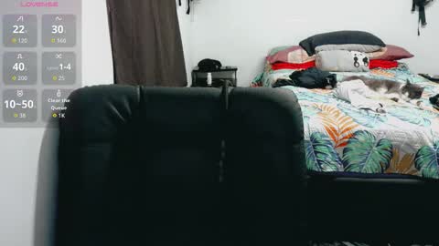 dani y jocelyn online show from 11/24/25, 07:46