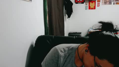 dani y jocelyn online show from 12/03/25, 07:23