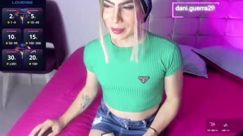 Snapshot of dani_lovet1 chatting on 09/26/25, 02:48 dani online show from 09/26/25, 02:48