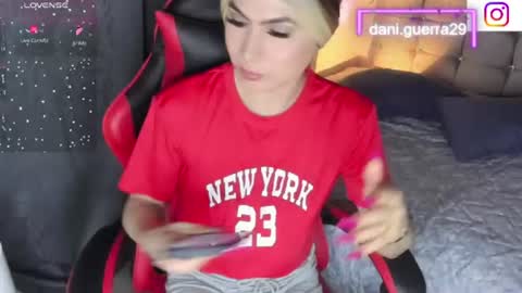 Snapshot of dani_lovet1 chatting on 06/15/26, 03:53 dani online show from 06/15/26, 03:53