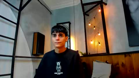 dani_mc online show from 12/03/25, 11:41