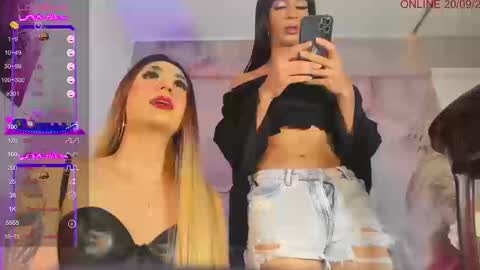 Snapshot of dani_sweet_ts chatting on 09/20/25, 11:06 Dani online show from 09/20/25, 11:06