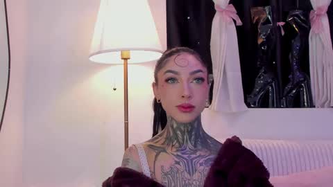 Dani online show from 12/14/25, 12:38