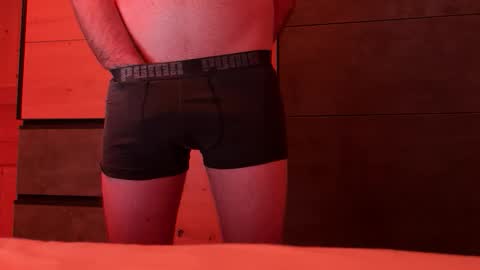 Snapshot of daniboy97119244 chatting on 11/16/25, 08:31 Dani online show from 11/16/25, 08:31