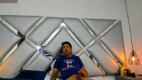 danidick_vc online show from 11/26/25, 12:28