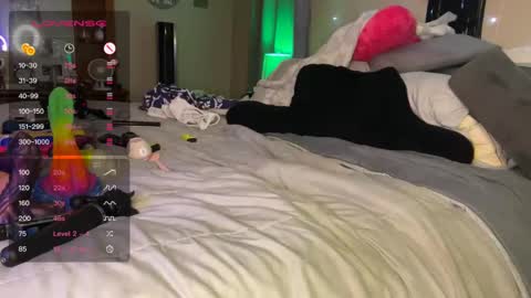 Dani Dragon online show from 12/06/24, 02:46