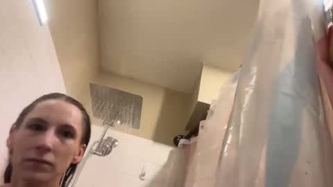 Dani Dragon online show from 02/11/25, 12:49