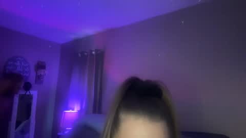 Dani Dragon online show from 03/12/25, 09:03