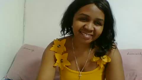 danie80704 online show from 10/25/25, 09:42