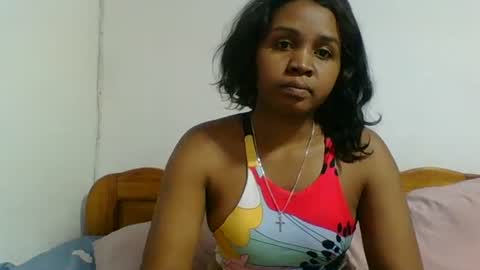 danie80704 online show from 10/28/25, 06:17