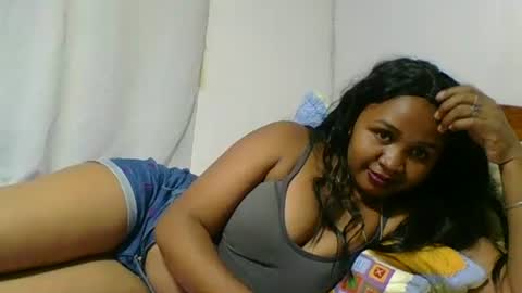 danie80704 online show from 11/26/25, 07:26