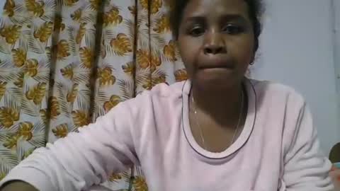 danie80704 online show from 12/14/25, 12:16