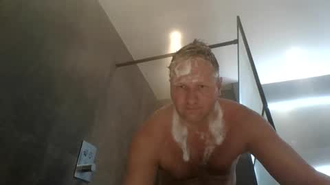 Snapshot of daniel0805 chatting on 01/10/25, 11:54 daniel0805 online show from 01/10/25, 11:54