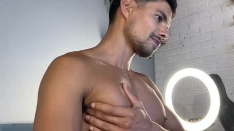 Daniel  online show from 12/24/24, 04:33