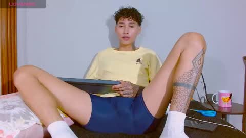 daniel_deluxx online show from 04/28/26, 01:59