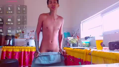 Snapshot of daniel_deluxx chatting on 05/16/26, 05:23 daniel_deluxx online show from 05/16/26, 05:23