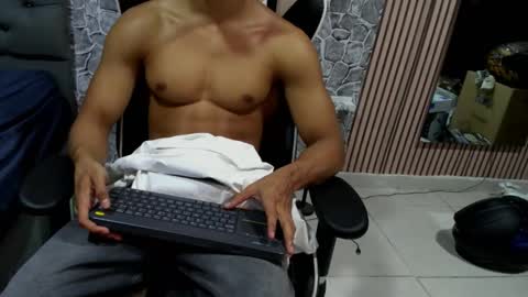 daniel_leconte online show from 02/05/26, 08:19