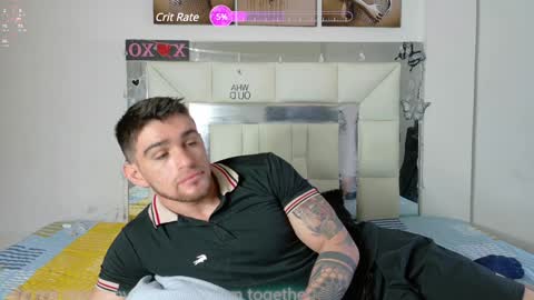 Snapshot of daniel_ova chatting on 12/26/24, 12:27 Sexy Dani online show from 12/26/24, 12:27