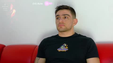 Snapshot of daniel_ova chatting on 09/23/25, 11:35 Sexy Dani online show from 09/23/25, 11:35