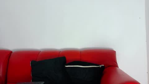 Snapshot of daniel_ova chatting on 11/19/25, 07:58 Sexy Dani online show from 11/19/25, 07:58