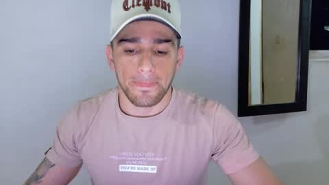 Snapshot of daniel_ova chatting on 11/21/25, 02:32 Sexy Dani online show from 11/21/25, 02:32