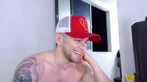 Snapshot of daniel_ova chatting on 11/28/25, 03:53 Sexy Dani online show from 11/28/25, 03:53