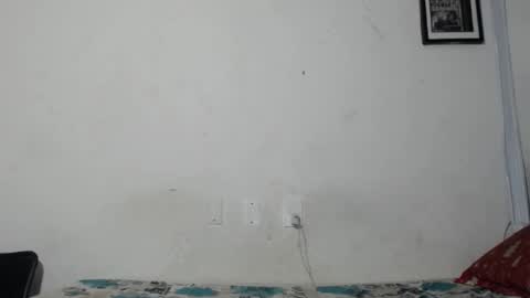 Snapshot of daniel_velez26 chatting on 12/05/25, 04:54 daniel_velez26 online show from 12/05/25, 04:54