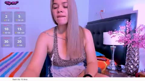 daniela online show from 03/19/26, 03:05