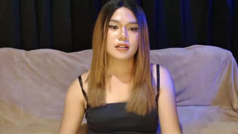 Elodie online show from 12/14/24, 07:25