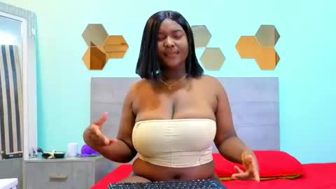 daniela_gil7 online show from 04/15/26, 03:57