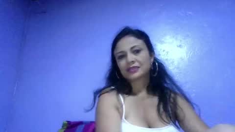 daniela_love1 online show from 03/22/26, 08:23