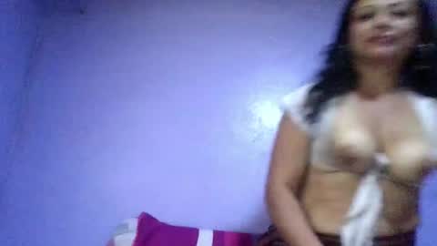 daniela_love1 online show from 04/12/26, 03:39