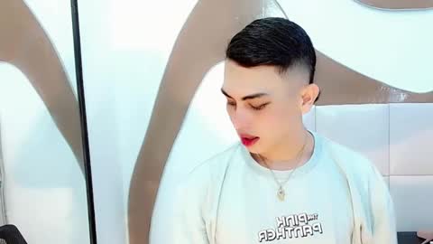 daniela_pink_ online show from 04/09/26, 07:08