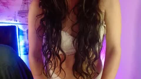 Snapshot of daniela_rivasth chatting on 02/25/25, 08:58 danielarivasth online show from 02/25/25, 08:58